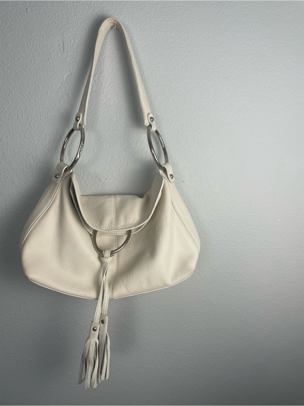 Alfani Genuine Learher Ivory Hobo Shoulder Bag Tassel Silver Ring - Picture 10 of 10